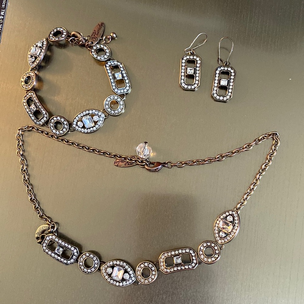 Vintage Plunder Set (earrings, necklace, bracelet) faux crystal